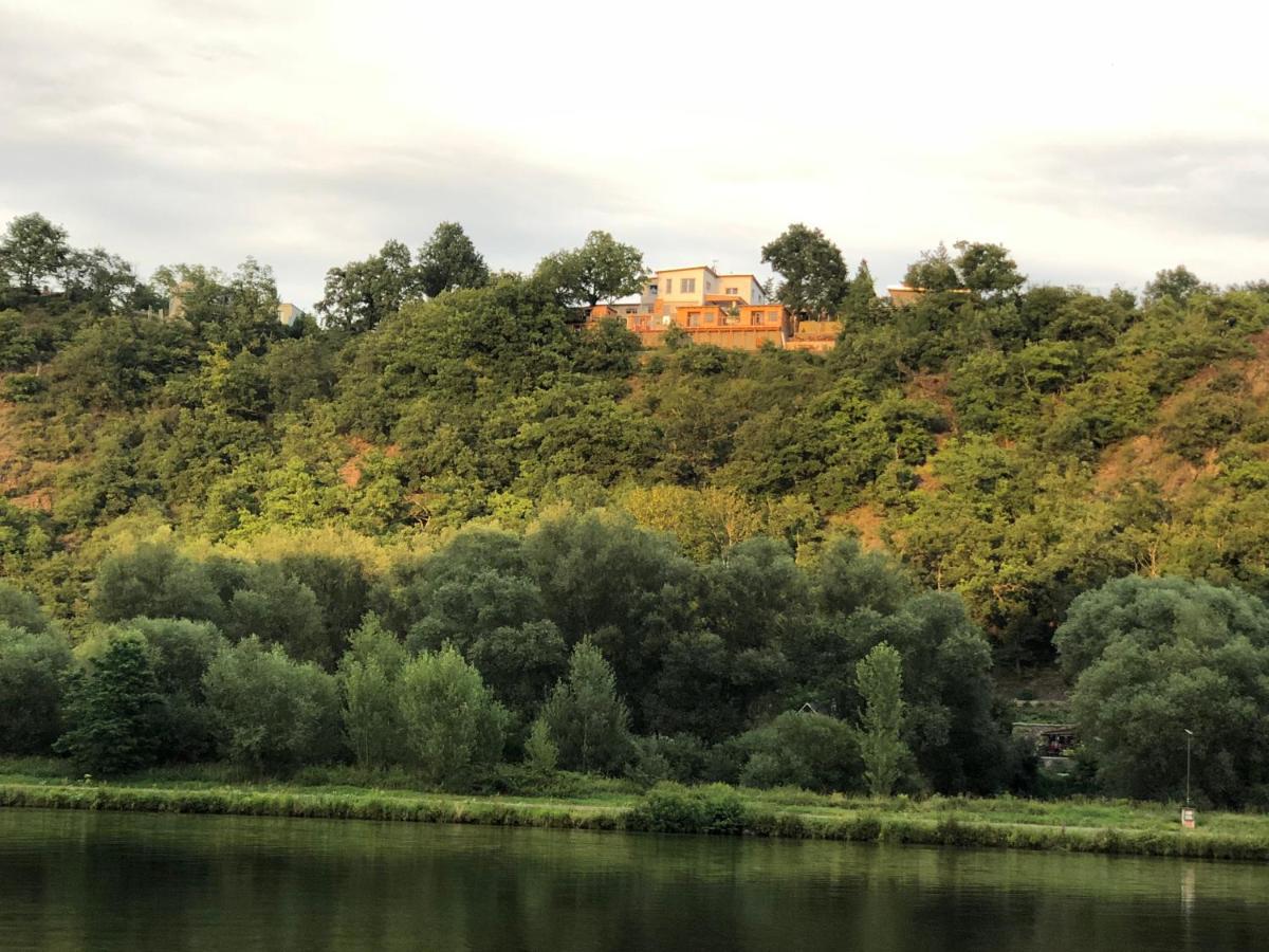 - E - Vyhlidka Nad Rekou Lodge